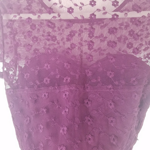 Pins & Needles Maroon Lace Crop Top Size Large - Picture 6 of 8